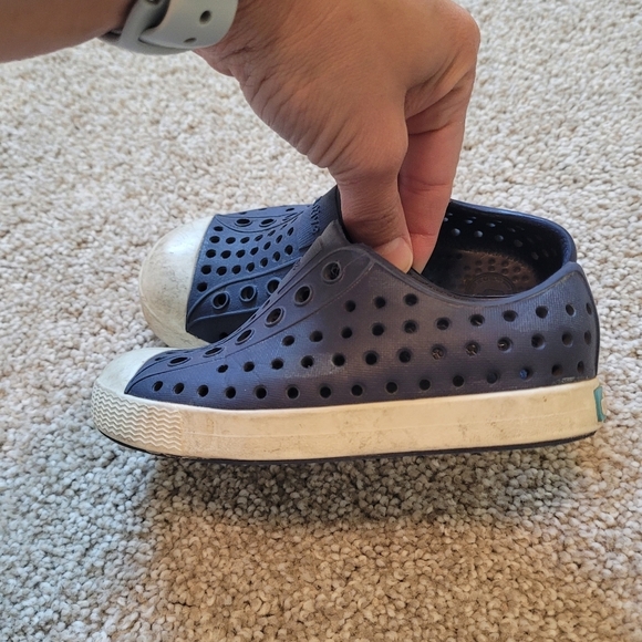 Native Kids Blue Slip On Shoes Size 7 - Picture 2 of 4